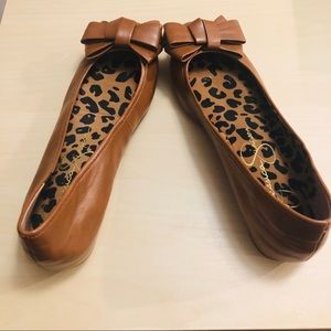 Brown Jessica Simpson Flats w Bow Detail - Size 6
